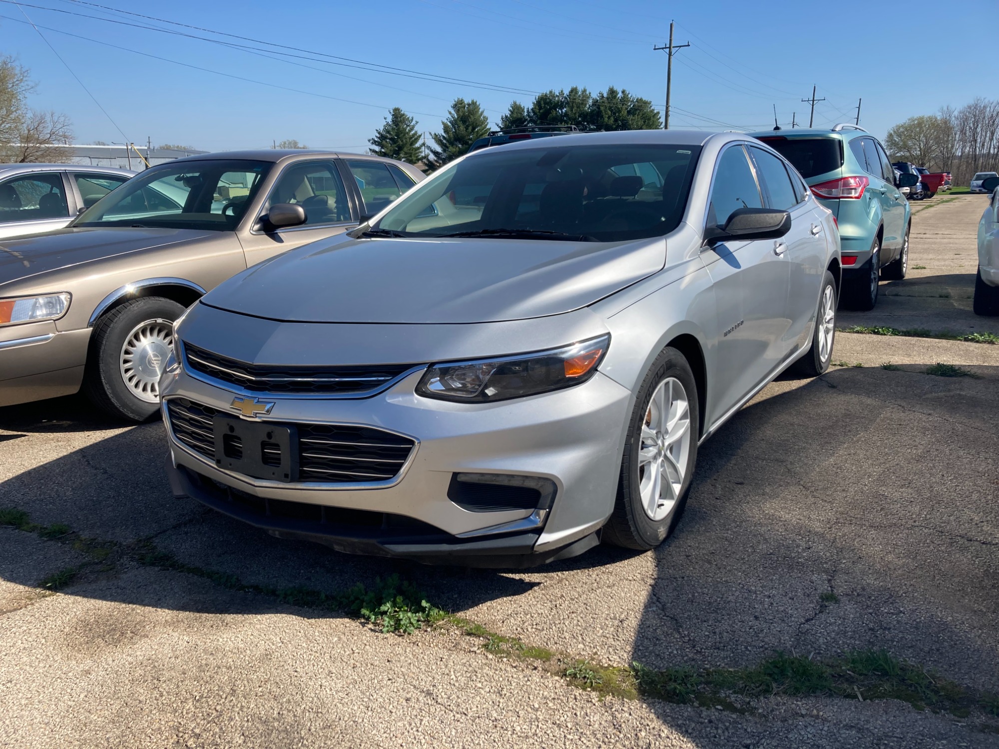 photo of 2016 Chevrolet Malibu SEDAN 4-DR